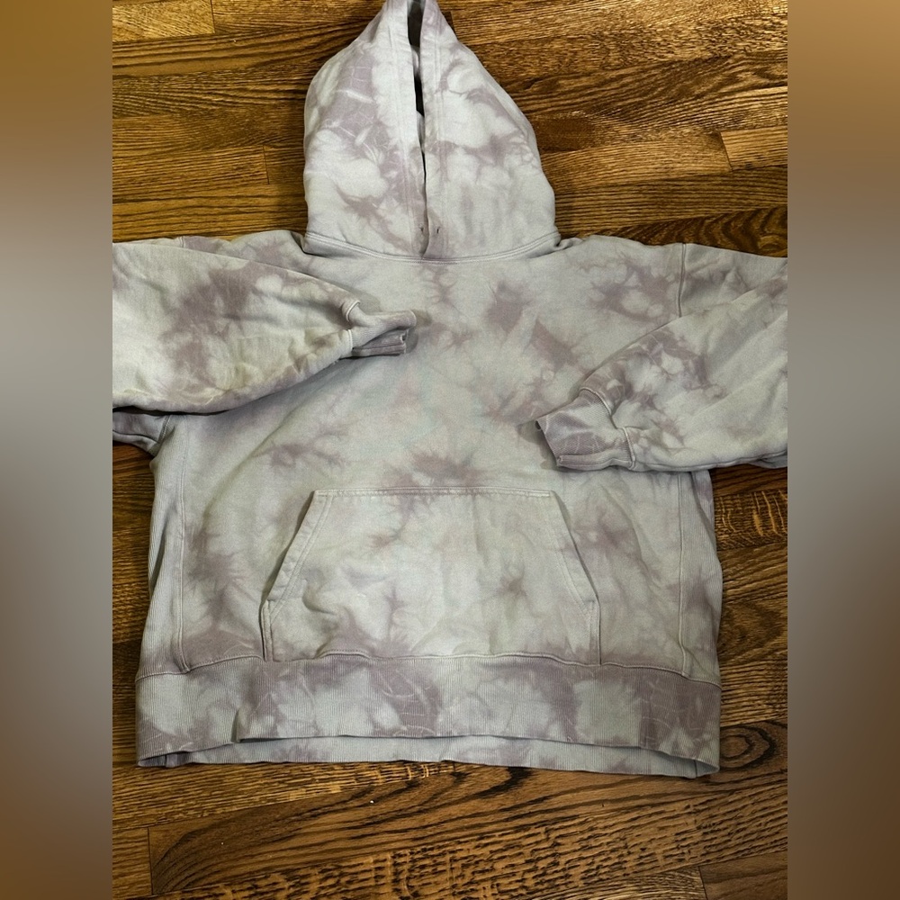Aritzia Gray Tie-Dye Hoodie & sweats - Picture 3 of 12